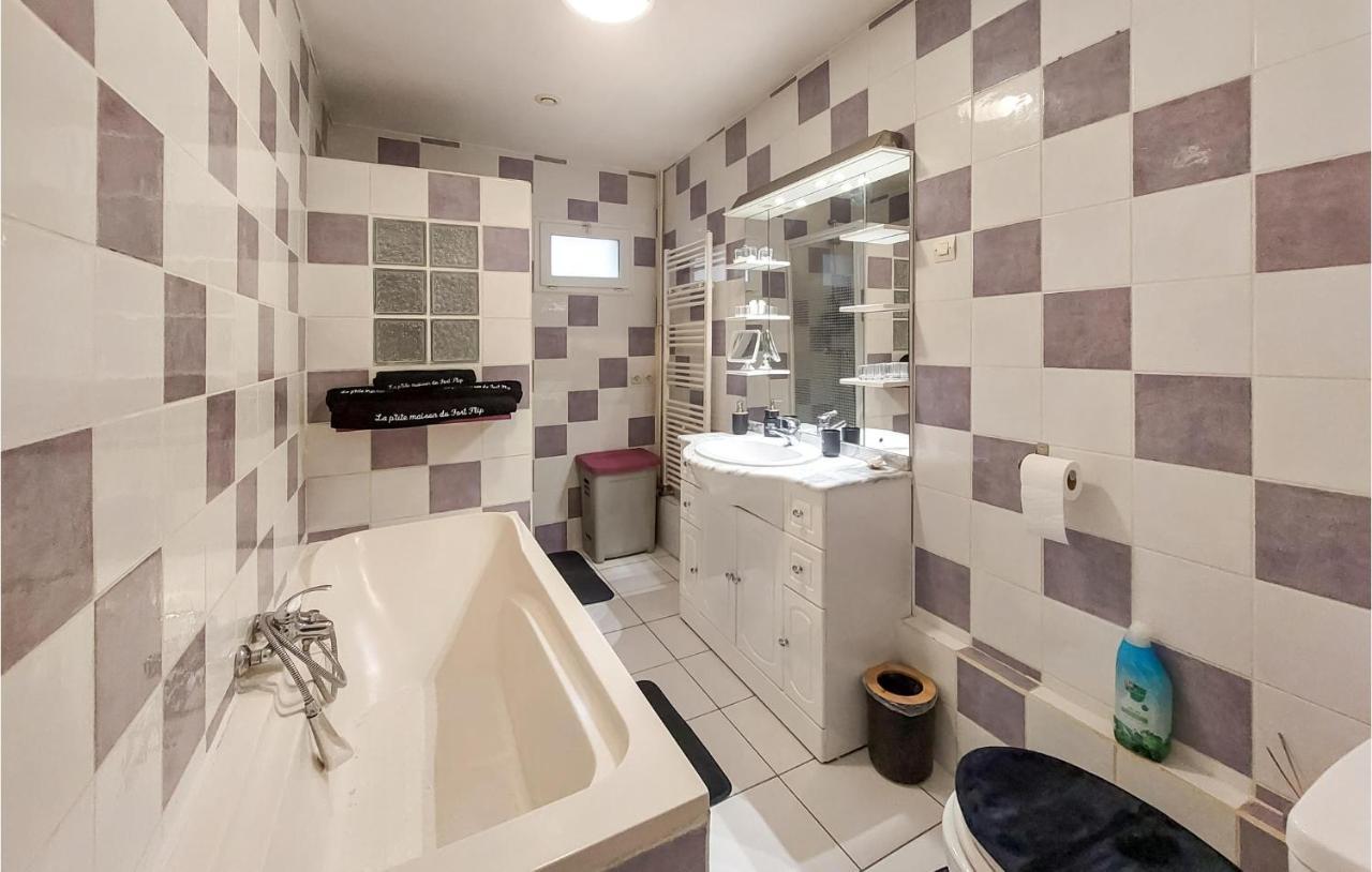 Beautiful Home In Grand-Fort-Philippe With Wi-Fi Esterno foto